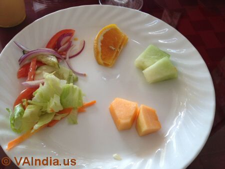 Charminar Ashburn Salad & Fruits © VAIndia.us
