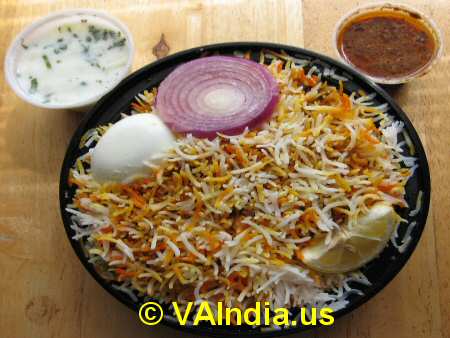 Hyderabadi Dum Egg Biryani © VAIndia.us