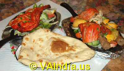 Indian Buffet Appetizers & Bread image © VAIndia.us